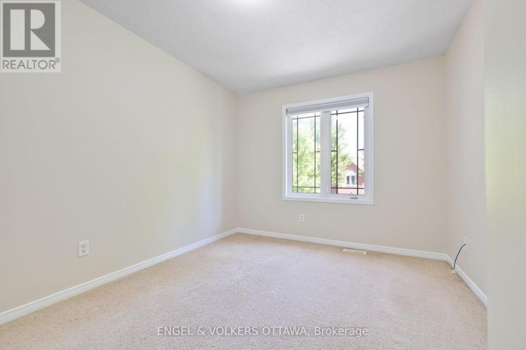 28517729/502-woodchase-street/morgans-grantsouth-march/ottawa/ontario/K2W1J4_37