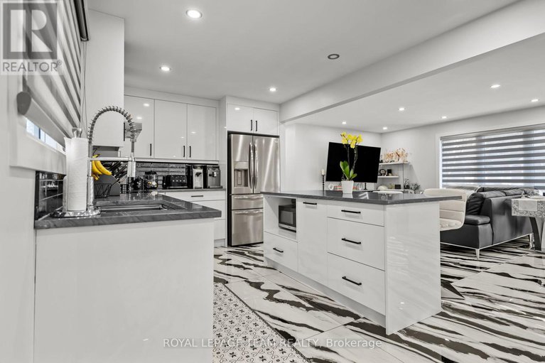 28407938/1373-normandy-crescent/carleton-heights/ottawa/ontario/K2C0N4_14
