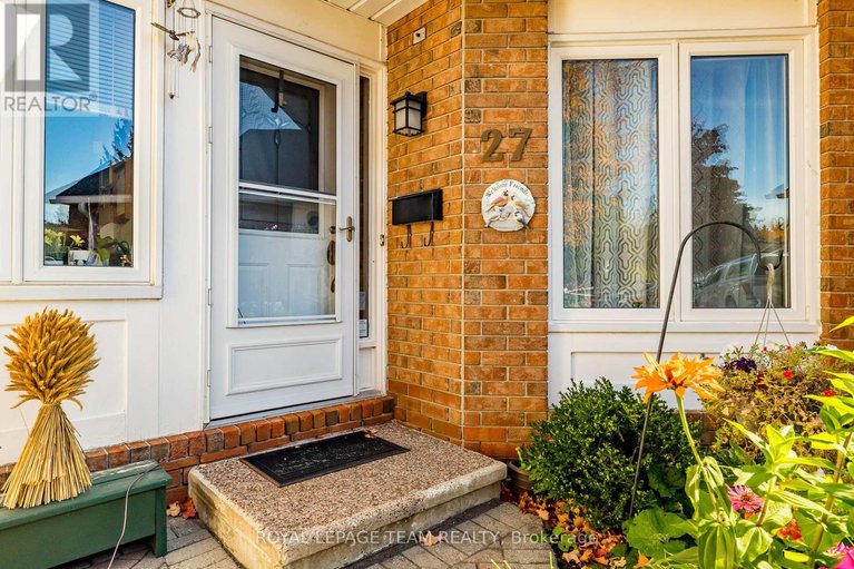 29528668/27-pine-needles-court/stittsville-central/ottawa/ontario/K2S1G5_3