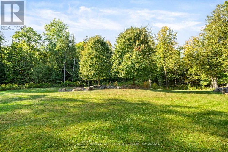 29662330/3124-mcdonalds-corners-road-road/lanark-highlands-dalhousie-twp/lanark-highlands/ontario/K0G1K0_41