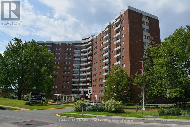 28636839/1015-20-chesterton-drive/borden-farmstewart-farmcarleton-heightsparkwood-hills/ottawa/ontario/K2E6Z7_1