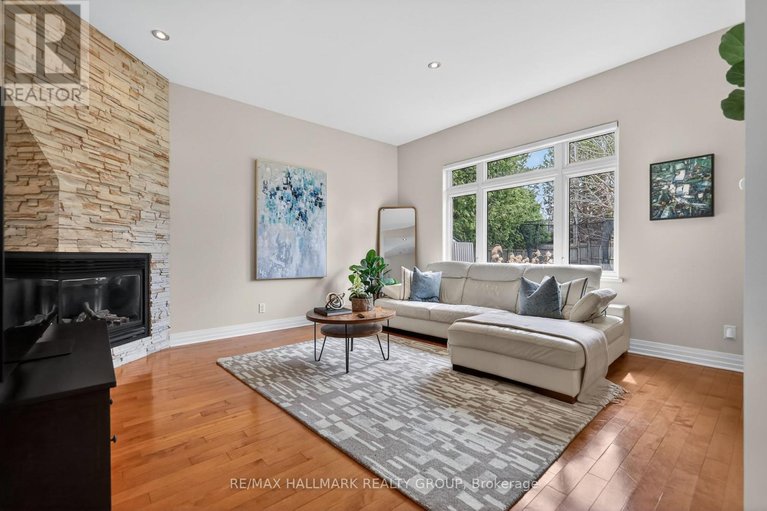 29680684/1934-lenester-avenue/mckellar-heightsglabar-park/ottawa/ontario/K2A1J9_12