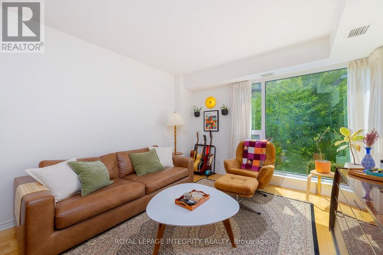 29459513/206-250-lett-street/west-centre-town/ottawa/ontario/K1R0A8_12