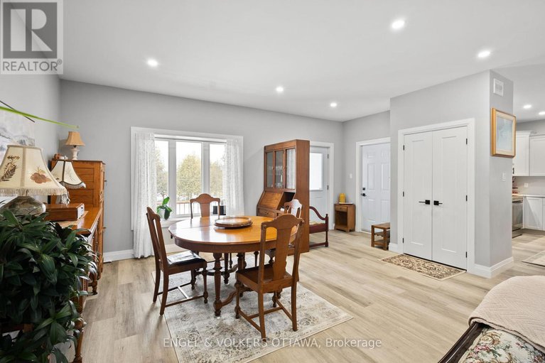 28406247/397-lime-kiln-road/horton-twp/horton/ontario/K7V3Z4_7