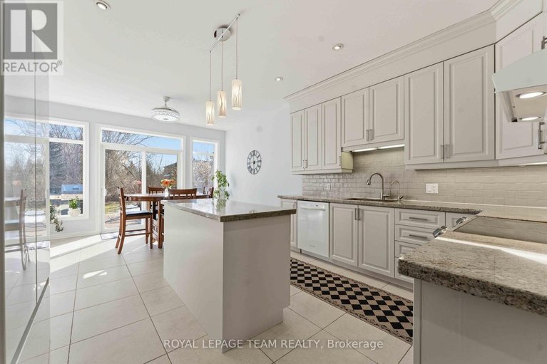 29563750/6868-sparkling-lake-way/greely/ottawa/ontario/K4P1R7_17