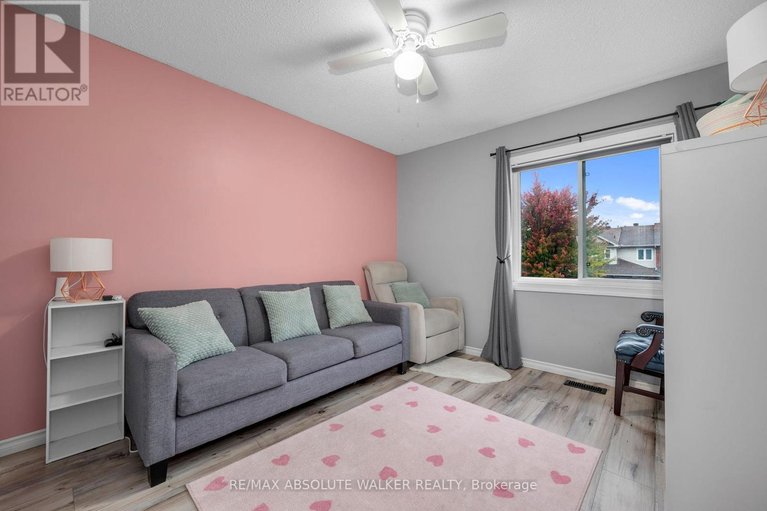 29474997/108-cedarock-drive/bridlewood/ottawa/ontario/K2M2H5_15