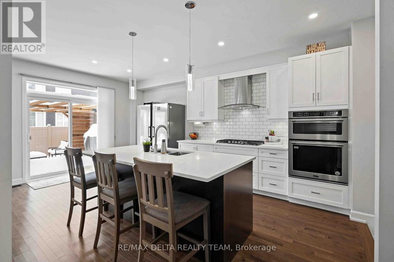 29289010/58-hackamore-crescent/goulbourn-twp-from-franktown-rdsouth-to-rideau/ottawa/ontario/K0A2Z0_18