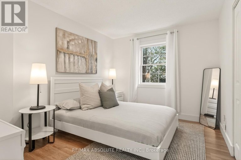 29616182/5-871-berry-side-road/kanata-north-east/ottawa/ontario/K0A1T0_31