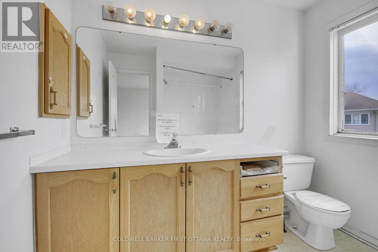 28221076/24-6141-red-willow-drive/chapel-hill/ottawa/ontario/K1C7J7_22