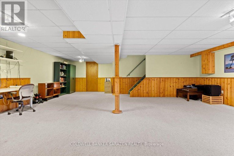 28843846/2303-edward-kidd-crescent/north-gower/ottawa/ontario/K0A2T0_26