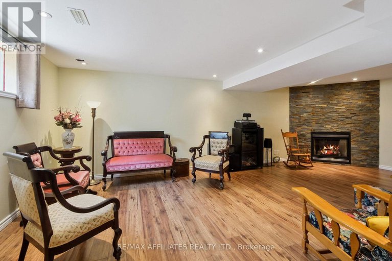 28426822/176-topaze-crescent/town-of-rockland/clarence-rockland/ontario/K4K0E2_40