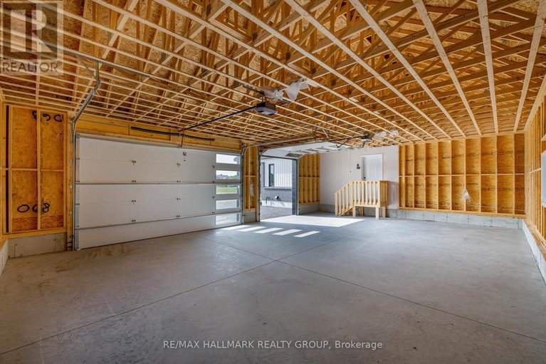 28985541/208-trudeau-crescent/russell-twp/russell/ontario/K4R1E5_31