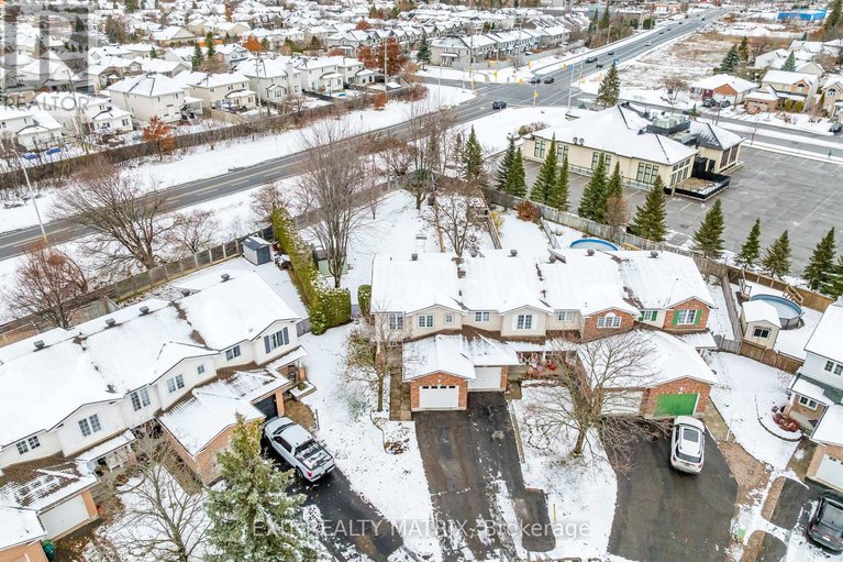 29134318/125-whalings-circle-n/stittsville-central/ottawa/ontario/K2S1S4_44