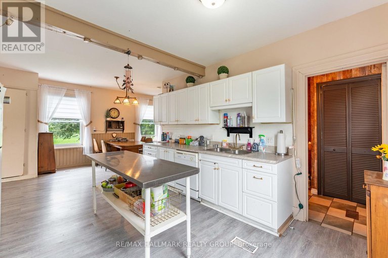 28683667/21580-seven-hills-road/north-glengarry-lochiel-twp/north-glengarry/ontario/K0B1R0_19