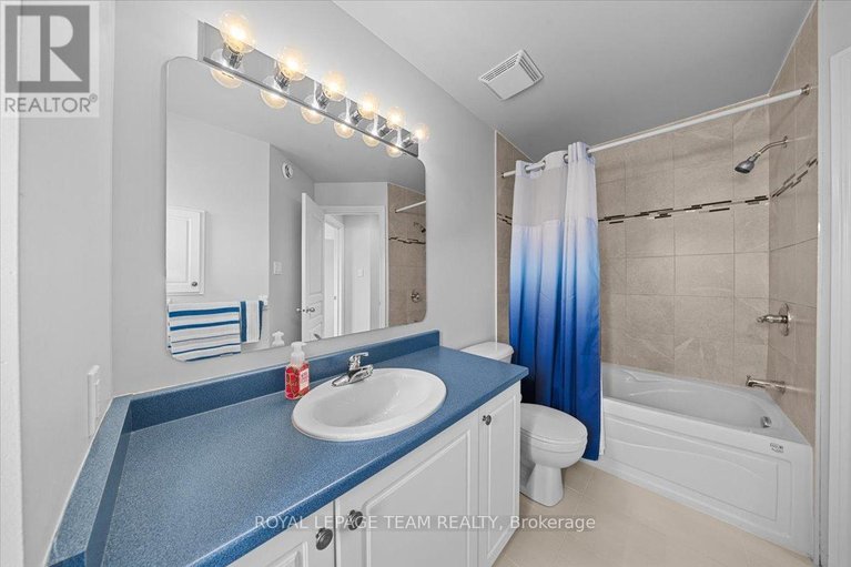 29626575/79-saddlesmith-circle/emerald-meadowstrailwest/ottawa/ontario/K2M2Y5_29