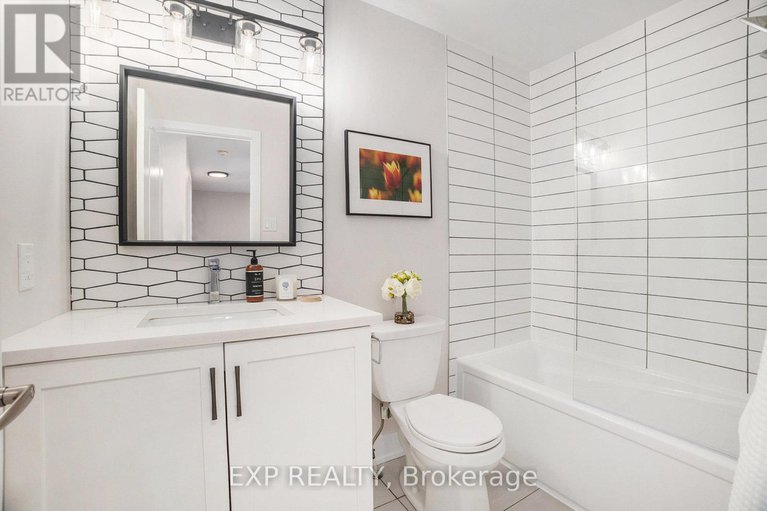 28527433/63-pelham-crescent/goulbourn-twp-from-franktown-rdsouth-to-rideau/ottawa/ontario/K0A2Z0_22