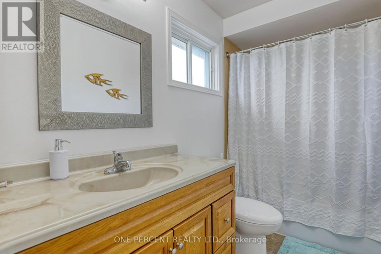 28322814/33-shannondoe-crescent/bridlewood/ottawa/ontario/K2M2H1_22