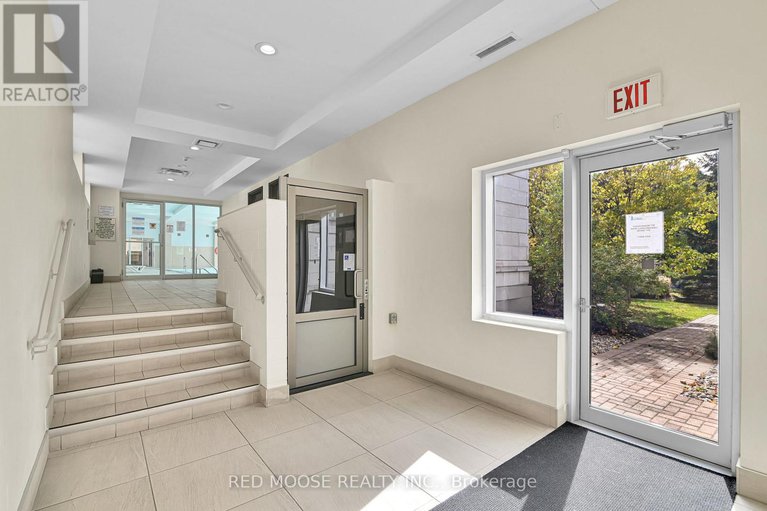 29013970/703-70-landry-street/vanier/ottawa/ontario/K1L0A8_31
