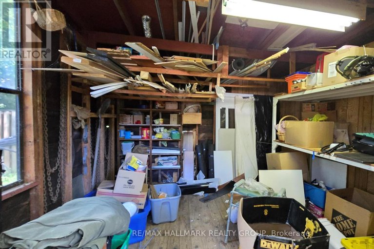 28635855/266-baldwin-street/constance-bay/ottawa/ontario/K0A3M0_43
