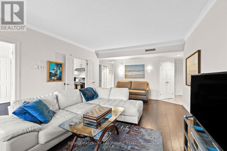 28400600/101-21-durham-private/lindenlea/ottawa/ontario/K1M2H8_16