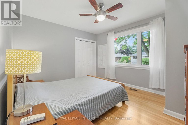 28810538/840-cork-street/elmvale-acres/ottawa/ontario/K1G1Y2_19