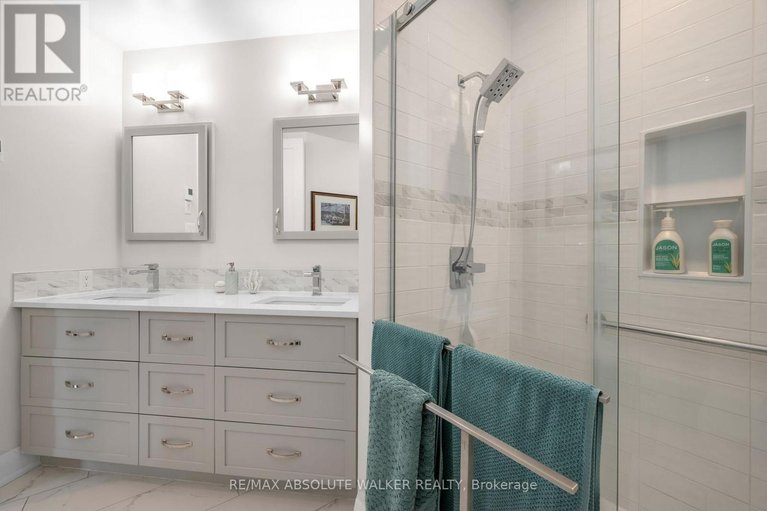 29612742/104-110-cortile-private/riverside-southgloucester-glen/ottawa/ontario/K1V2S8_35