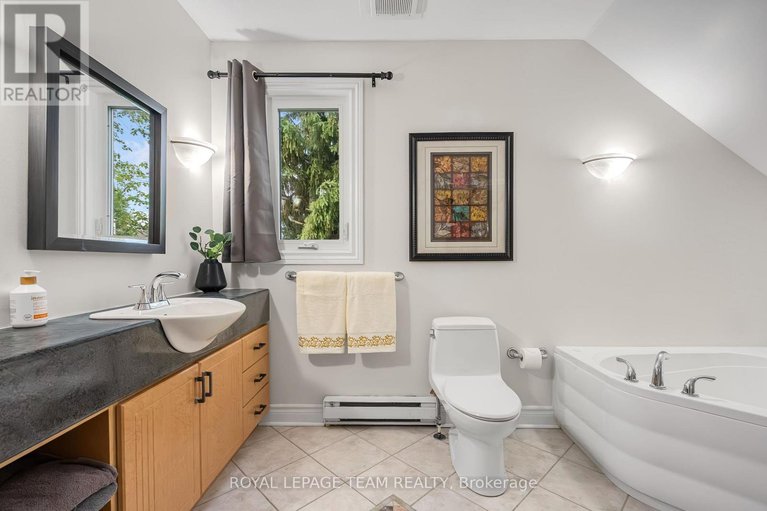 28484495/37-promenade-avenue/pineglencountry-place/ottawa/ontario/K2E5X7_40