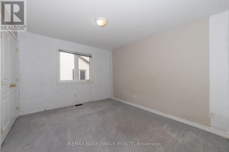 29202153/5090-north-bluff-drive/riverside-southgloucester-glen/ottawa/ontario/K1V2K2_30