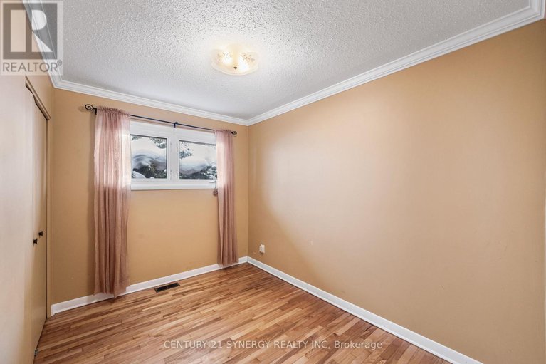 29356167/2414-joliffe-street/hawthorne-meadows/ottawa/ontario/K1G1G9_23