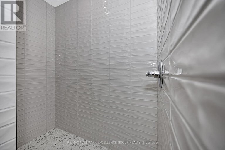 29029811/1117-bronze-lot-105-avenue/clarencerockland-twp/clarence-rockland/ontario/K4K0N4_31