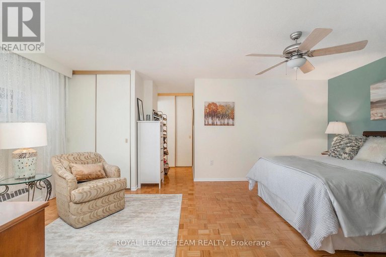 29585559/705-1356-meadowlands-drive-e/borden-farmstewart-farmcarleton-heightsparkwood-hills/ottawa/ontario/K2E6K6_24