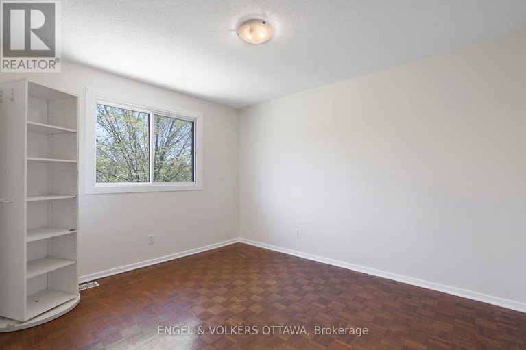 28304083/25-coldstream-drive/munster/ottawa/ontario/K0A3P0_24