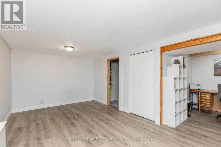 28283538/156-518-orkney-private/carleton-square/ottawa/ontario/K2C3M7_30