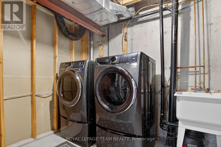 29368219/48-saddlesmith-circle/emerald-meadowstrailwest/ottawa/ontario/K2M2Y9_38