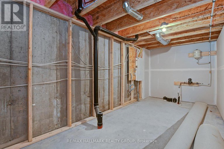 28736764/325-shale-street/clarencerockland-twp/clarence-rockland/ontario/K4K1P6_29