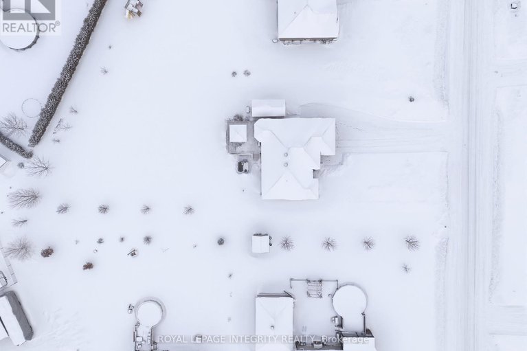 29318254/251-rue-des-violettes-street/clarencerockland-twp/clarence-rockland/ontario/K0A2A0_31