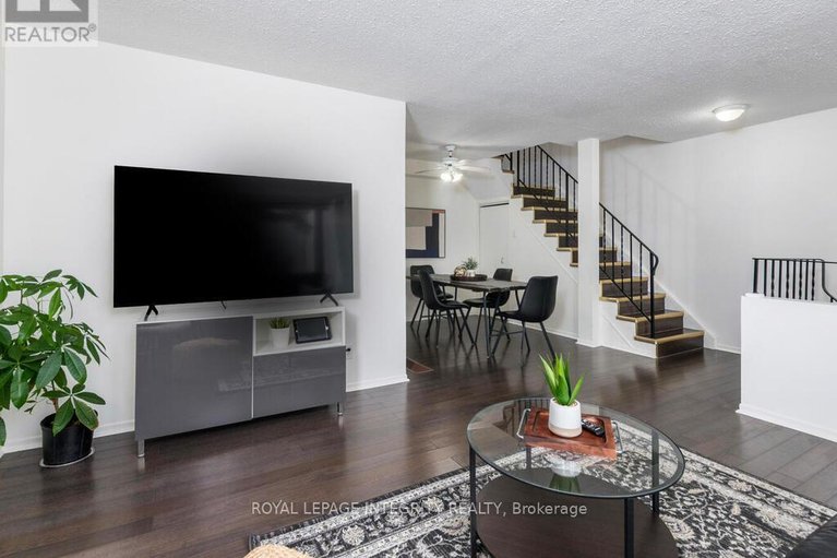 29466721/54-1316-greenbank-road/redwood-park/ottawa/ontario/K2H8X6_7