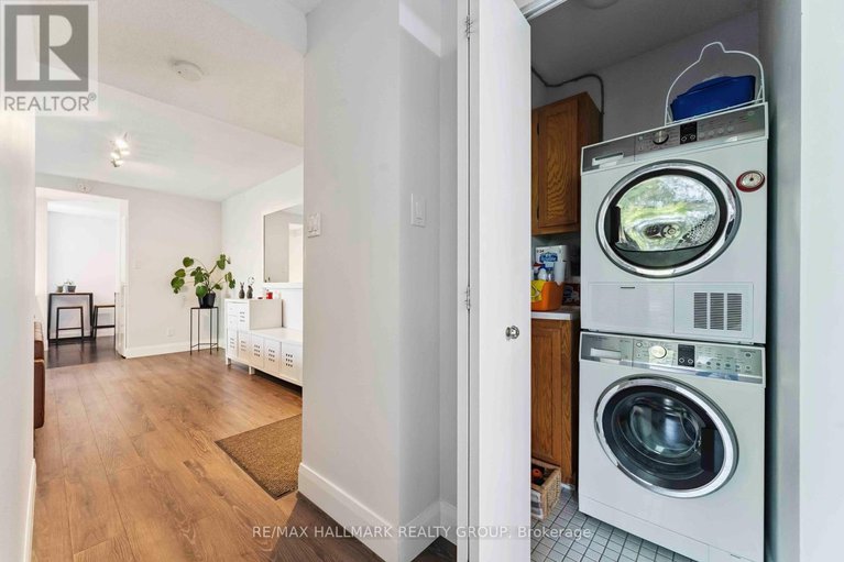 28620616/406-333-chapel-street/sandy-hill/ottawa/ontario/K1N8Y8_16