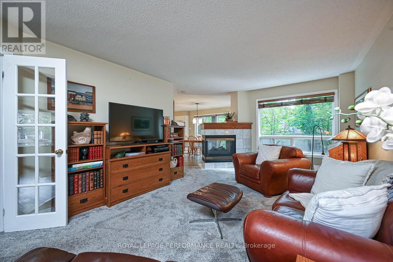 28814845/3026-sable-ridge-drive/upper-hunt-club/ottawa/ontario/K1T3R9_10