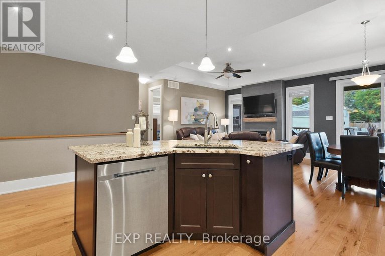 28795570/591-robert-hill-street/almonte/mississippi-mills/ontario/K0A1A0_20