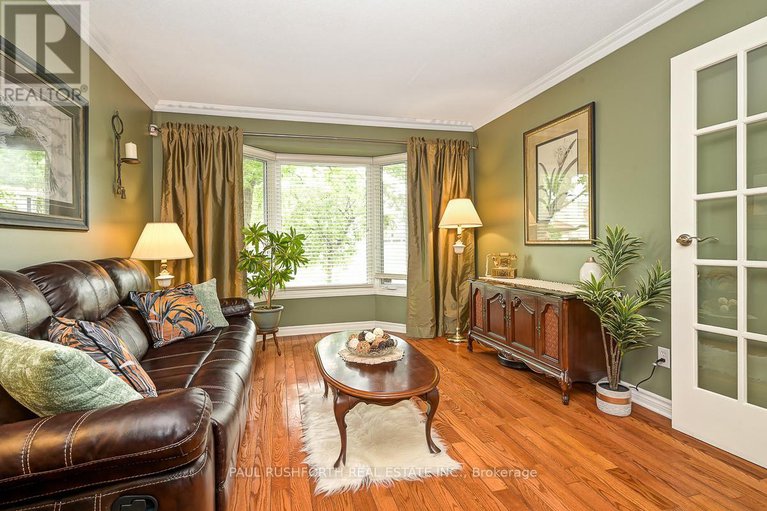 28613589/6156-vineyard-drive/convent-glen/ottawa/ontario/K1C2N6_14