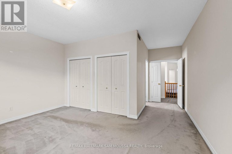 28402099/731-vermillion-drive/riverside-southgloucester-glen/ottawa/ontario/K1V1V9_23