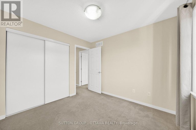 28945910/747-oakglade-avenue/emerald-meadowstrailwest/ottawa/ontario/K2M0B5_25