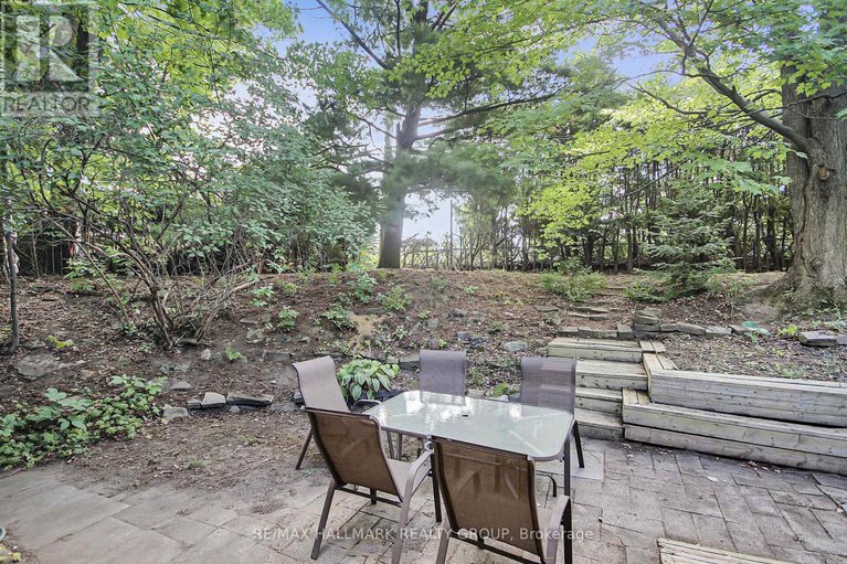 28785291/40-foothills-drive/lynwood-village/ottawa/ontario/K2H6K3_34