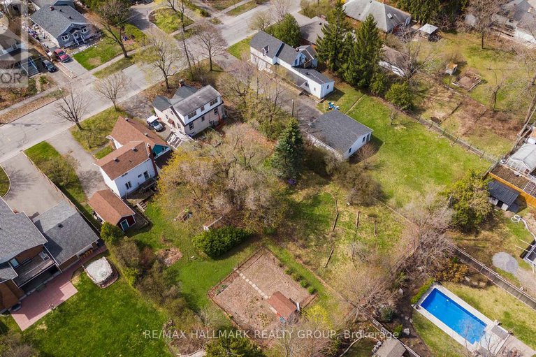 29030664/279285-pleasant-park-road/alta-vistafaircrest-heights/ottawa/ontario/K1H5M7_10