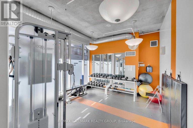 29168071/210-180-york-street/lower-townbyward-market/ottawa/ontario/K1N1J6_26