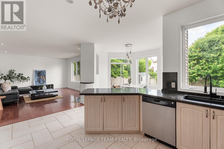 28889214/33-valencia-street/barrhaven-east/ottawa/ontario/K2G6T1_15