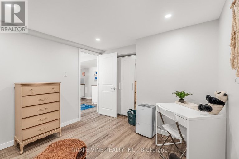 28359761/406-woodfield-drive/tanglewood/ottawa/ontario/K2G3W9_37