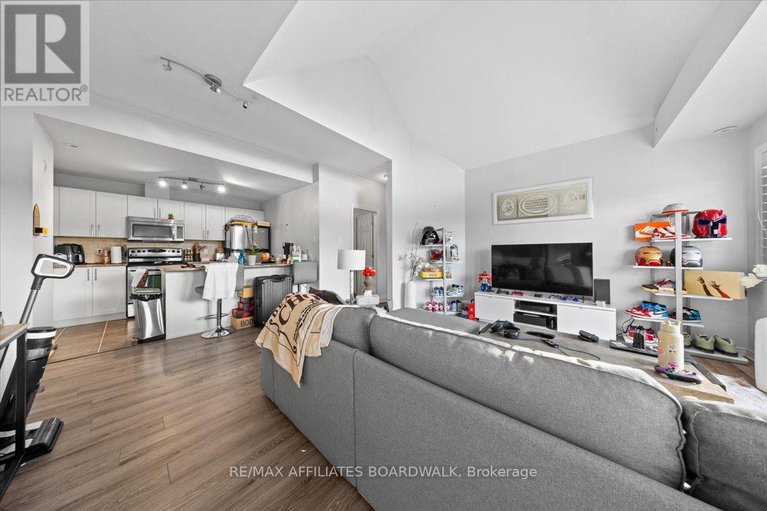 28353467/i-241-crestway-crescent-drive/barrhaven-east/ottawa/ontario/K2G0A9_8