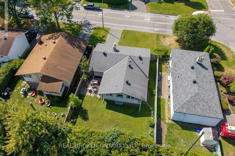 28879794/2931-southmore-drive-e/riverside-park-south/ottawa/ontario/K1V6Z2_46